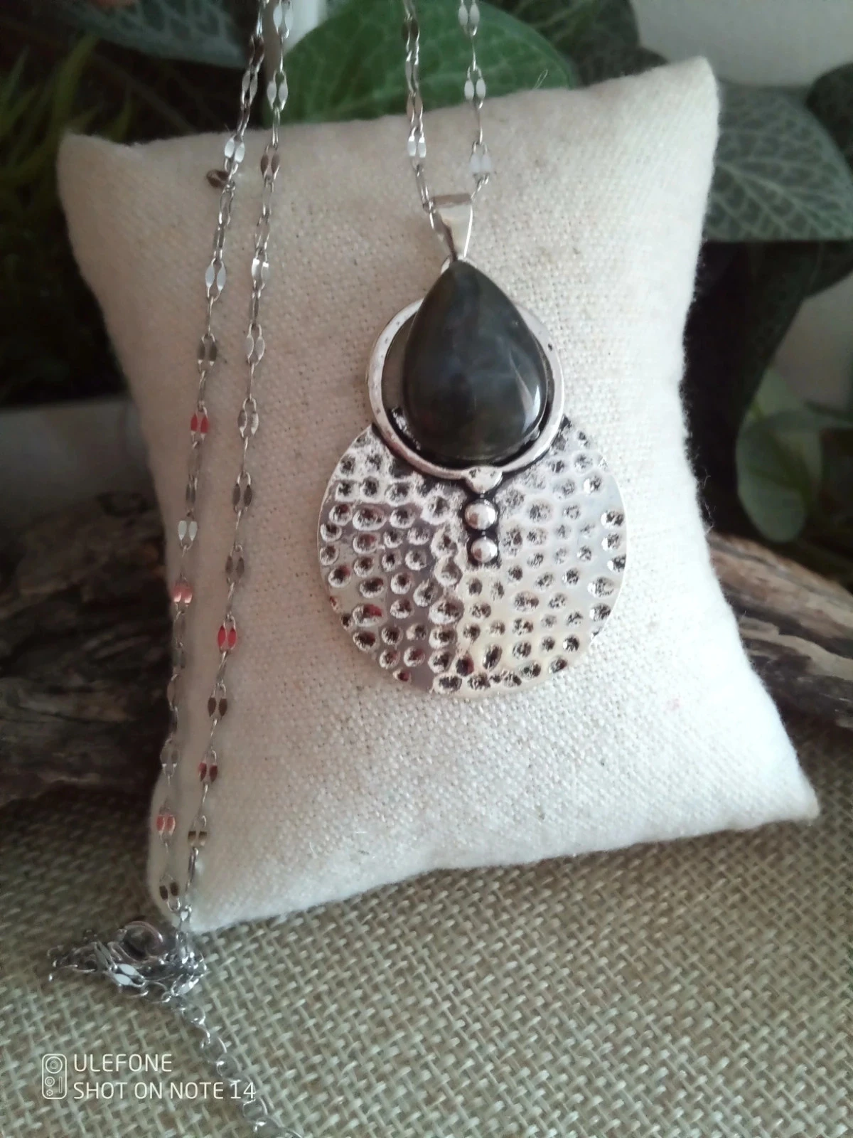 Collier ethnique pierre de labradorite naturelle
